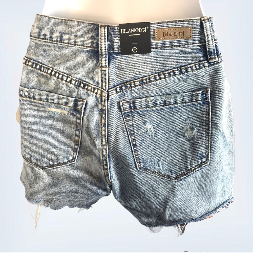 NWT Blank NYC Acid Trip Distressed Mom Jean Shorts - Picture 4 of 6